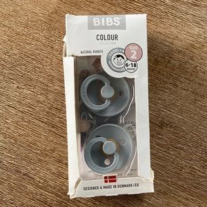 Bibs pacifier 6-18 months - new